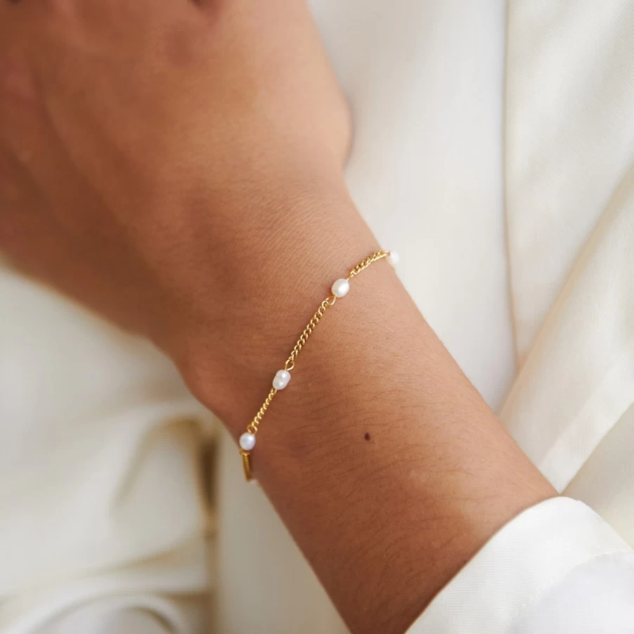 Atolea Jewelry Lovina Freshwater Pearl Bracelet – Elegant Handmade Pearl Jewelry for Women