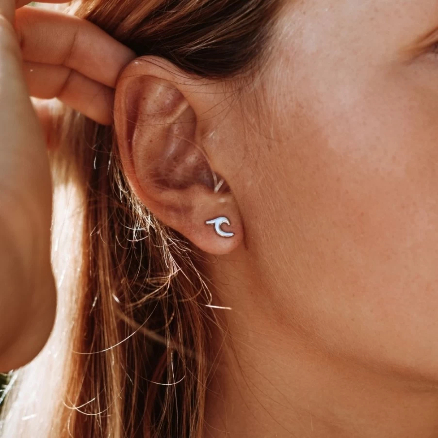 Atolea Jewelry Wave Design Stud Earrings - Stylish Ocean-Inspired Earrings for Women
