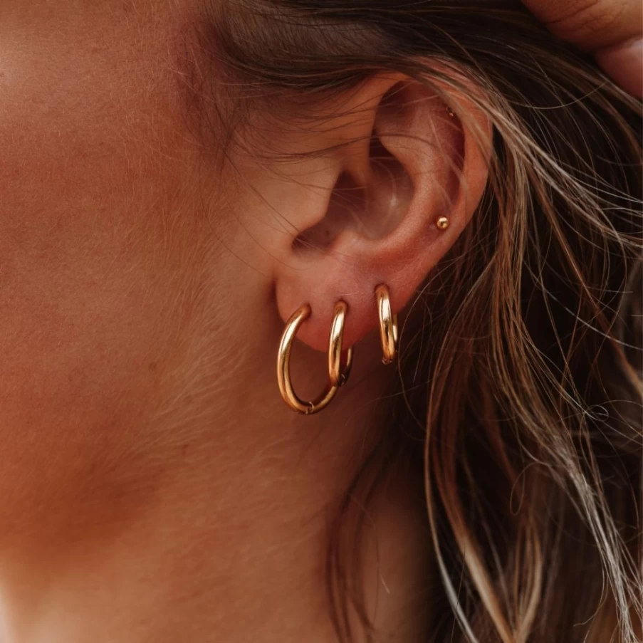 Atolea Jewelry Classic Hoop Earrings – Timeless Gold/Silver Hoops for Women