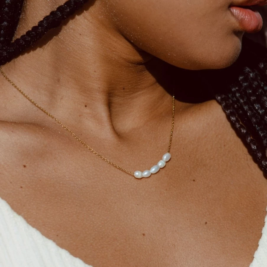 Atolea Jewelry Elegant Freshwater Pearl Necklace - Dainty & Timeless Women's Jewelry Gift