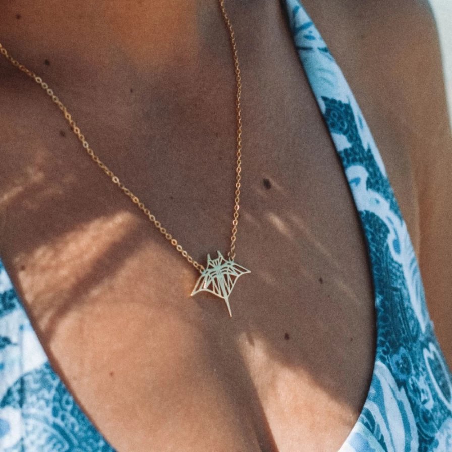 Atolea Jewelry Manta Ray Pendant Necklace - Stylish Ocean-Inspired Silver Chain for Women