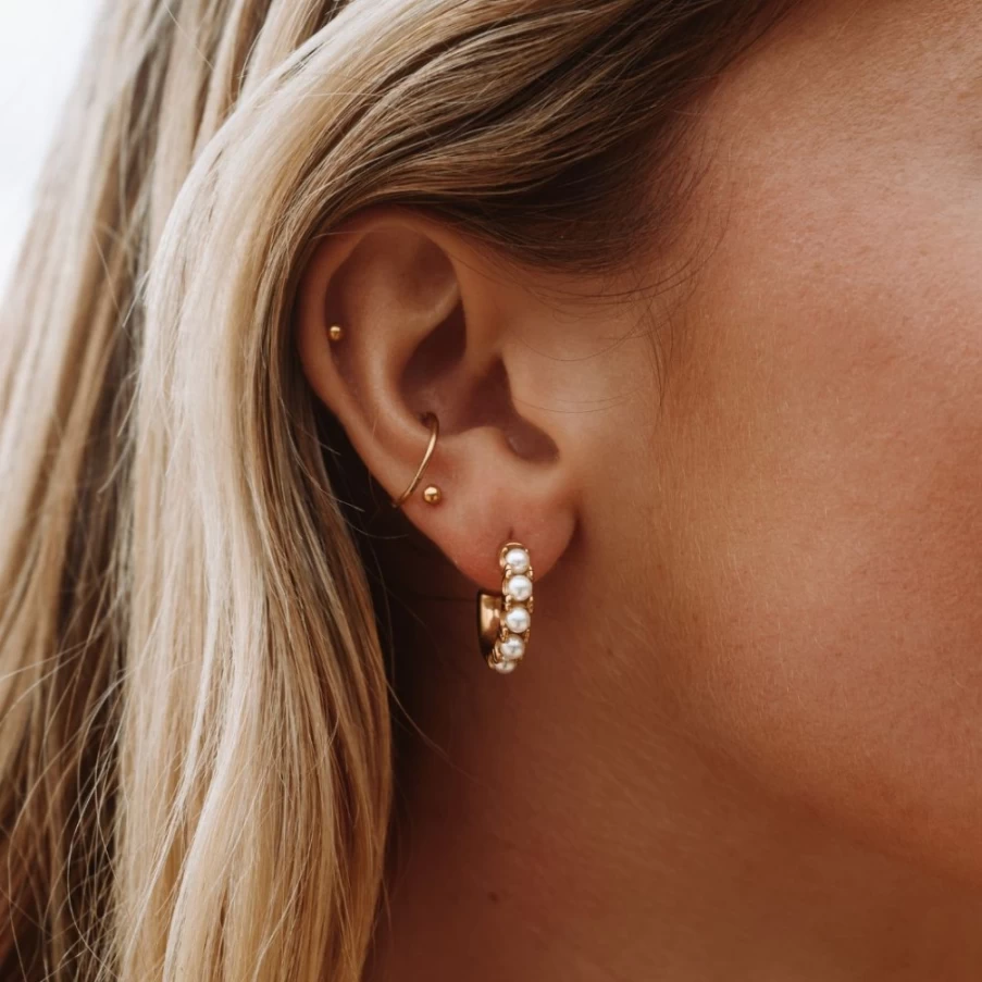 Atolea Jewelry Mini Pearl Huggie Hoop Earrings - Dainty Gold Huggies for Women